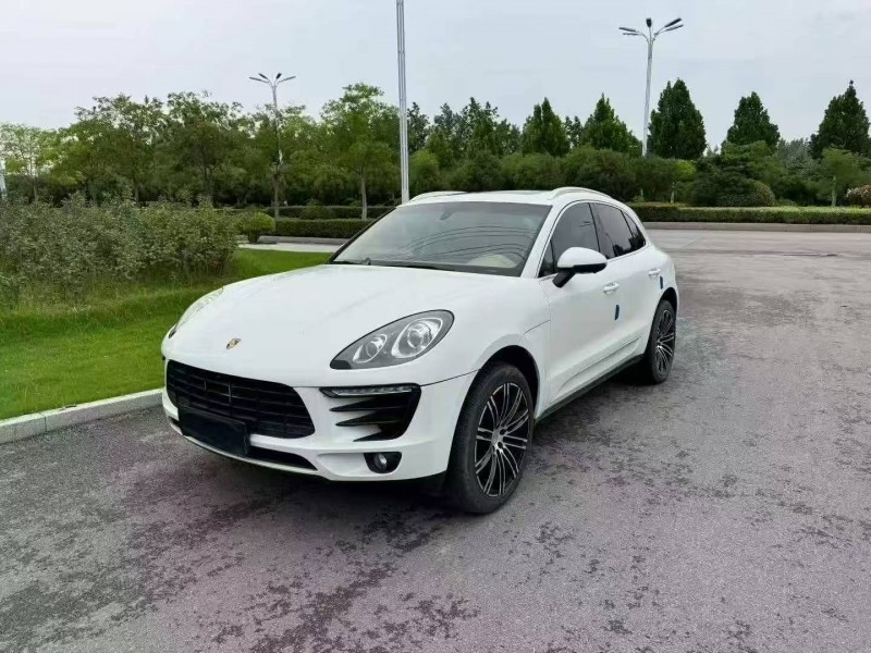 东营15年保时捷Macan3