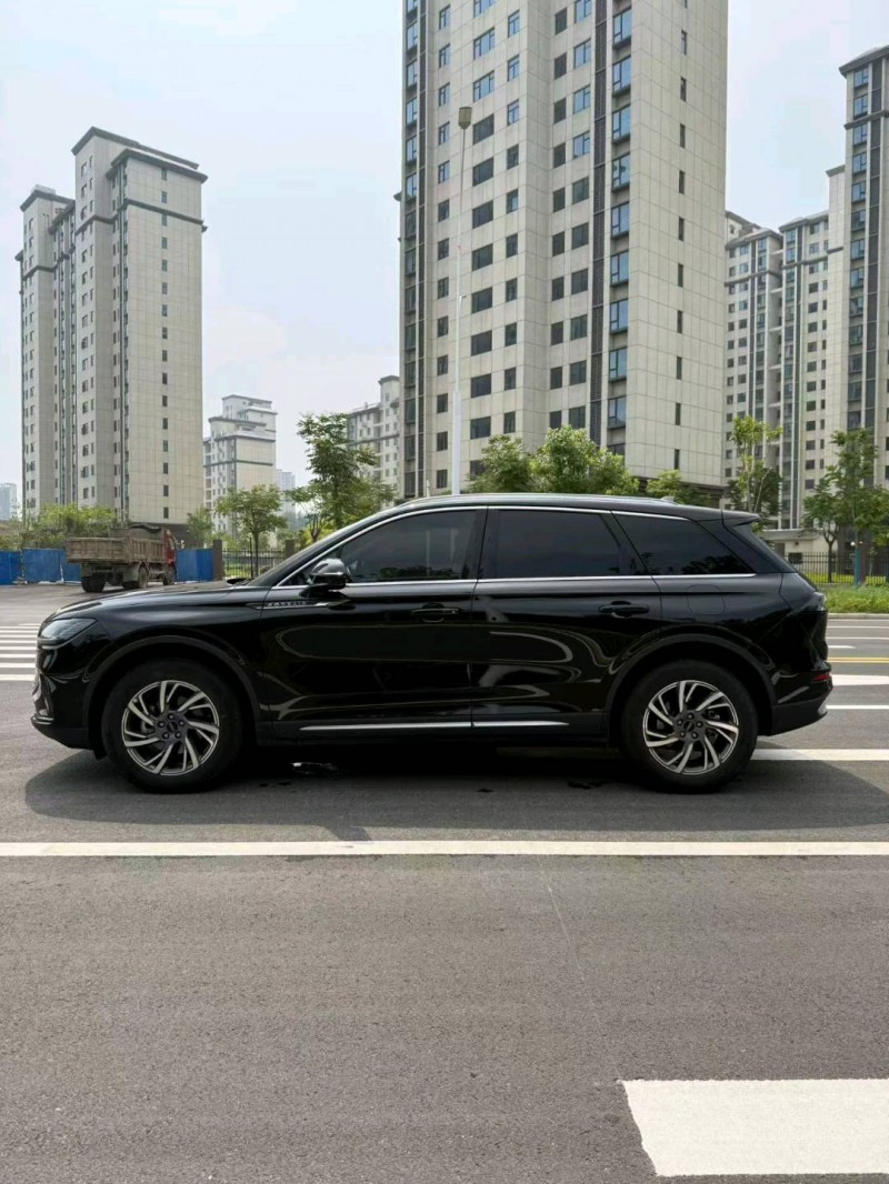 襄阳25年林肯冒险家6