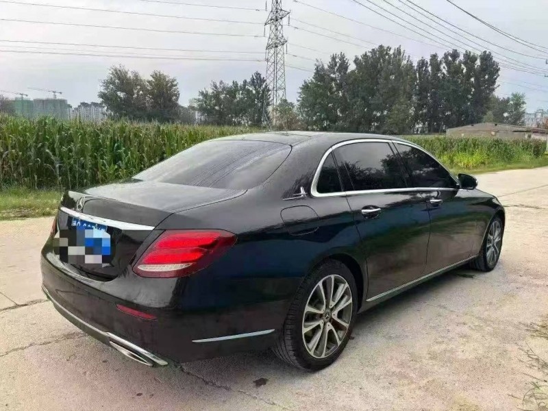 安阳18年奔驰E8