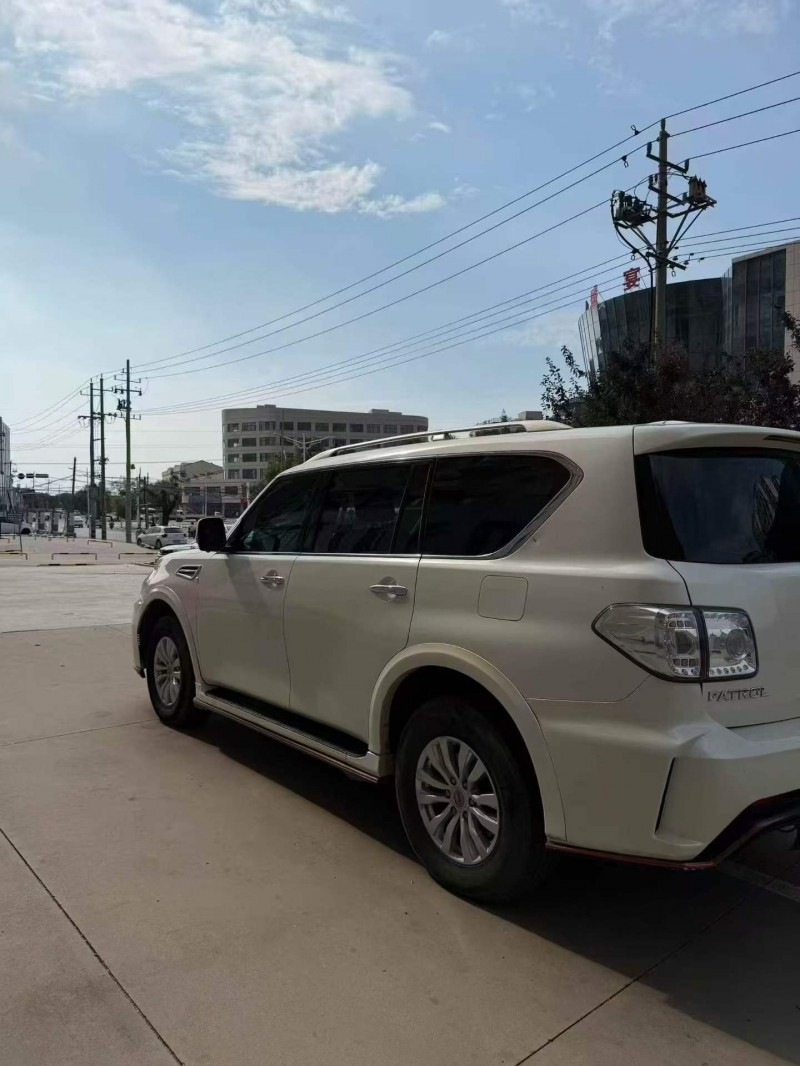 烟台18年日产途乐8