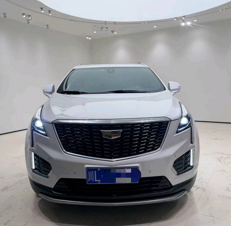 成都21年凯迪拉克XT51