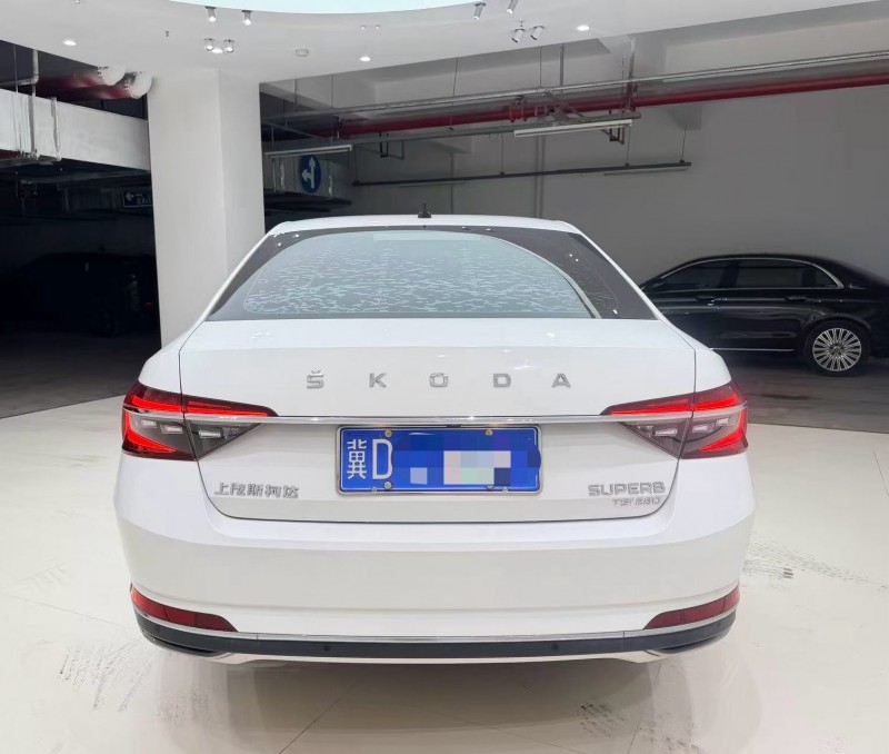 成都21年斯柯达速派6