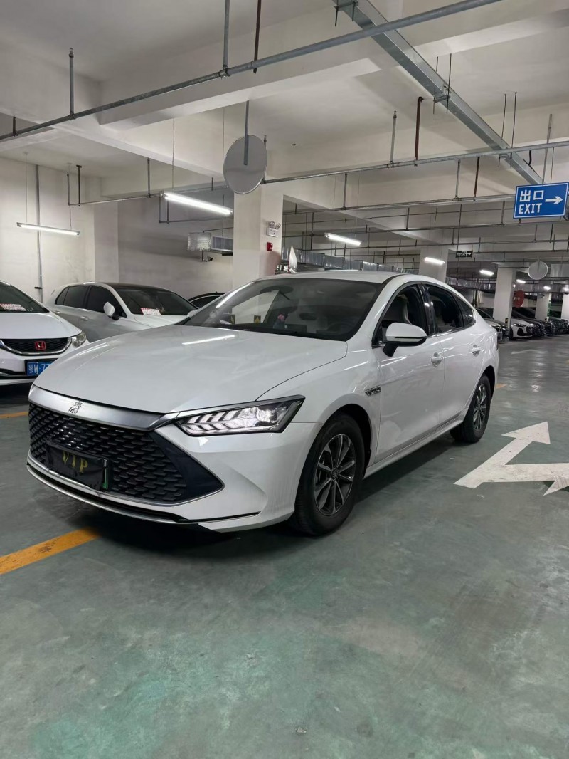 襄阳24年比亚迪秦3