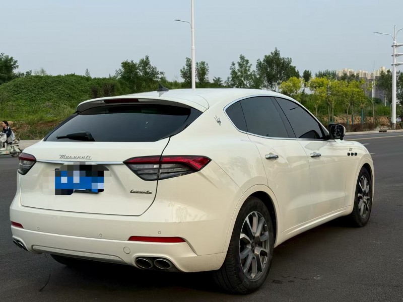 石家庄23年玛莎拉蒂Levante7