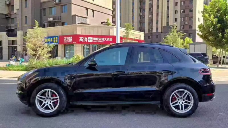 唐山15年保时捷Macan6