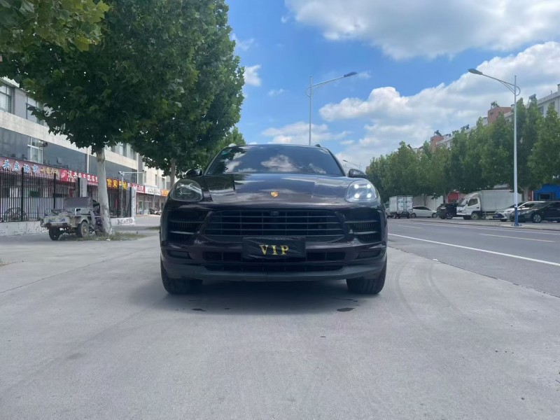 泰安20年保时捷Macan1