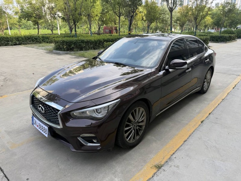 济宁18年英菲尼迪Q50L2