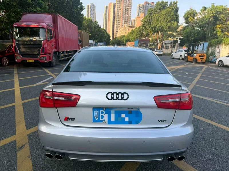 深圳12年奥迪A6L9
