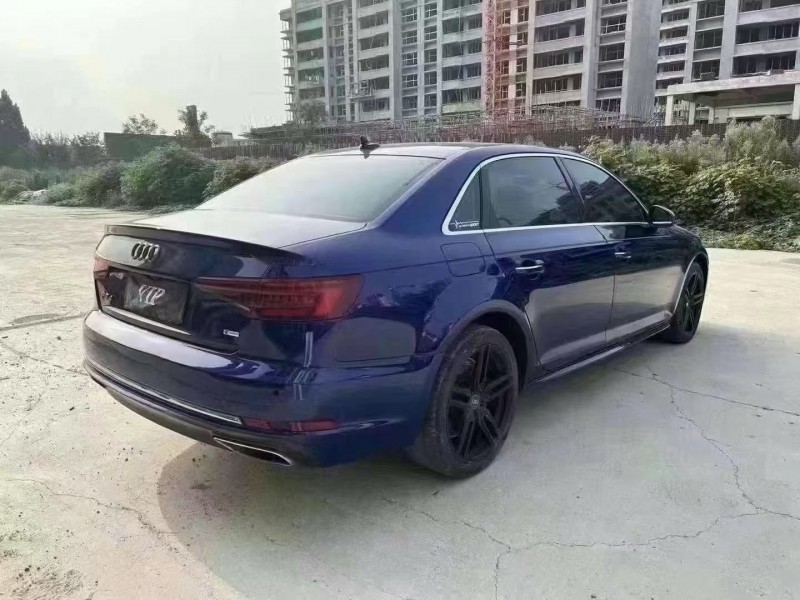 济宁19年奥迪A4L8