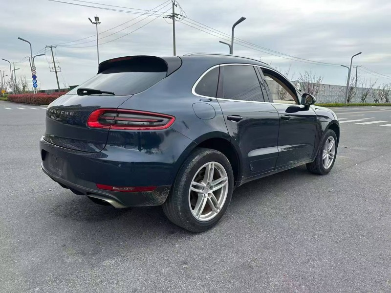 苏州15年保时捷Macan9