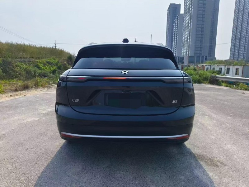 苏州25年蔚来ES68