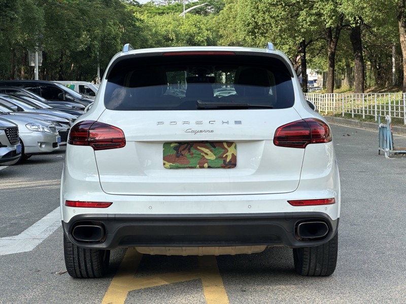 东莞17年保时捷卡宴7