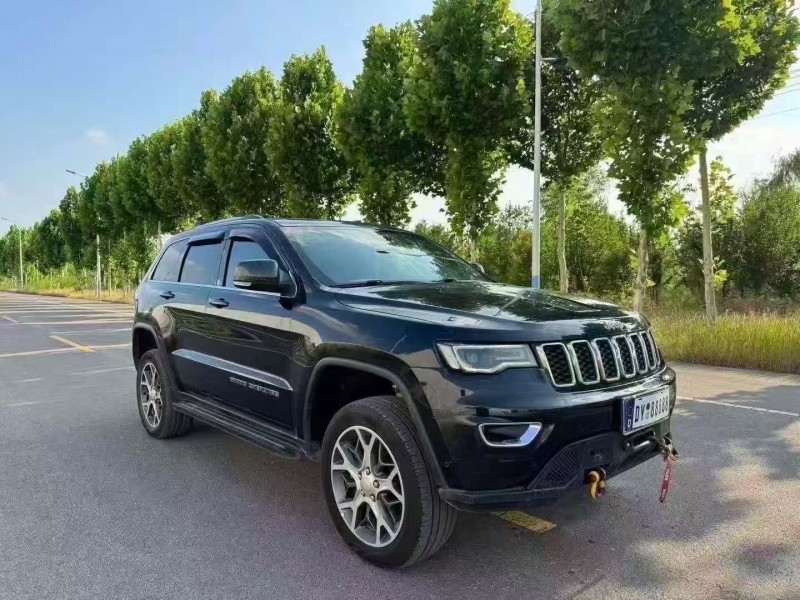 菏泽21年Jeep大切诺基2