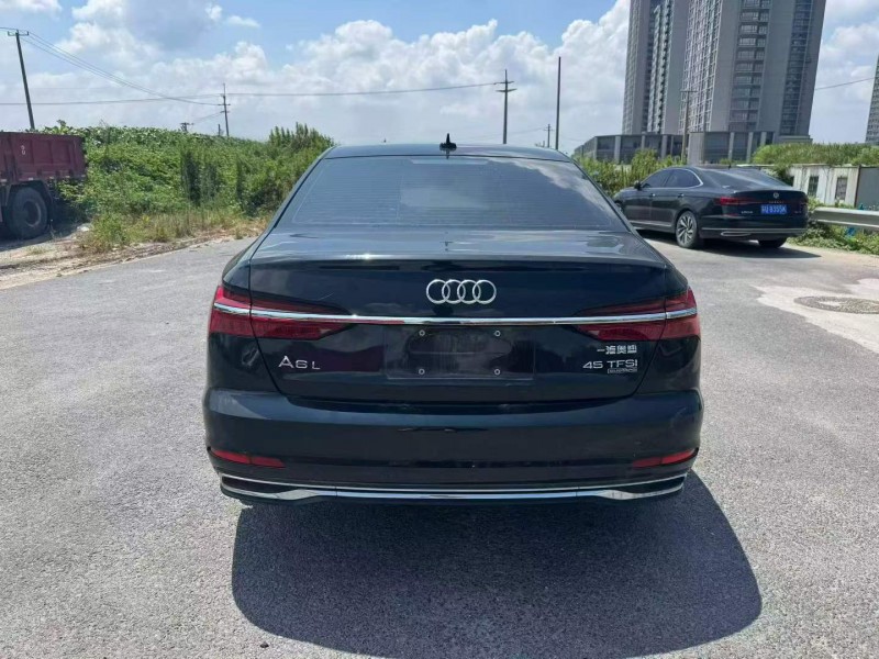 苏州23年奥迪A6L8