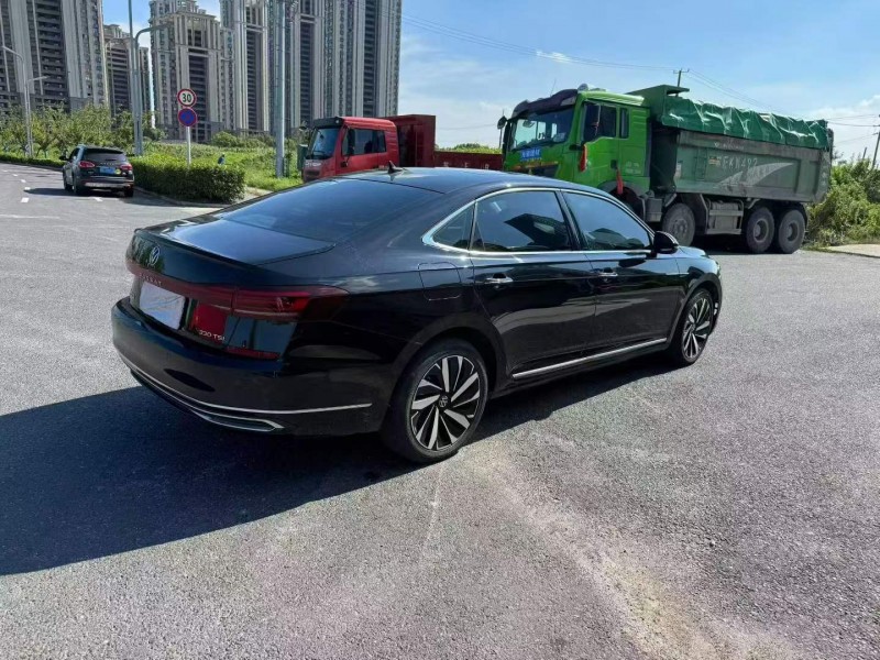 苏州22年大众帕萨特7