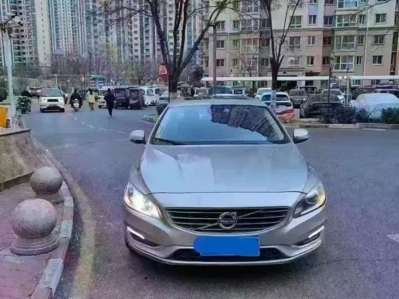 安阳14年沃尔沃S60L1