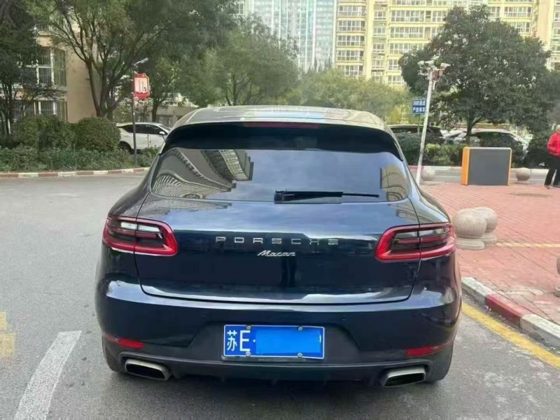 安阳18年保时捷Macan8