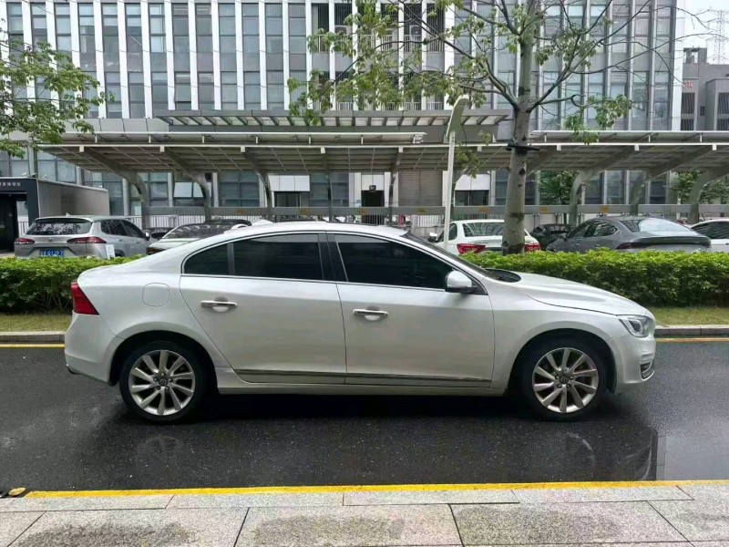 广州16年沃尔沃S60L3