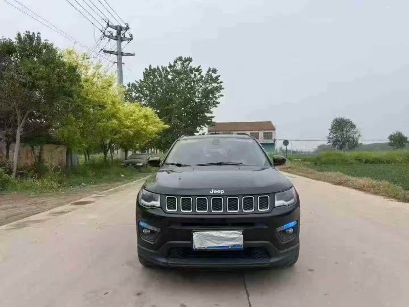 菏泽19年Jeep指南者1