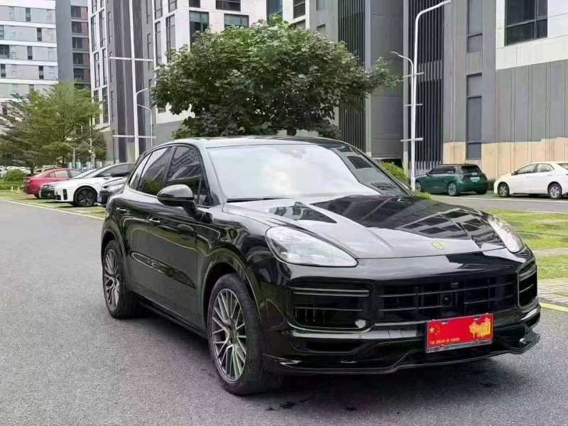 广州23年保时捷卡宴3