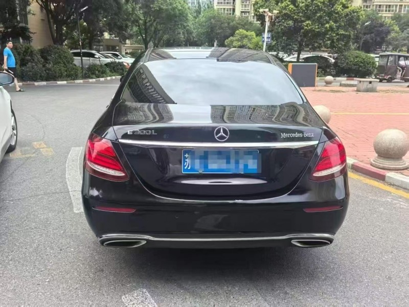 安阳18年奔驰E9