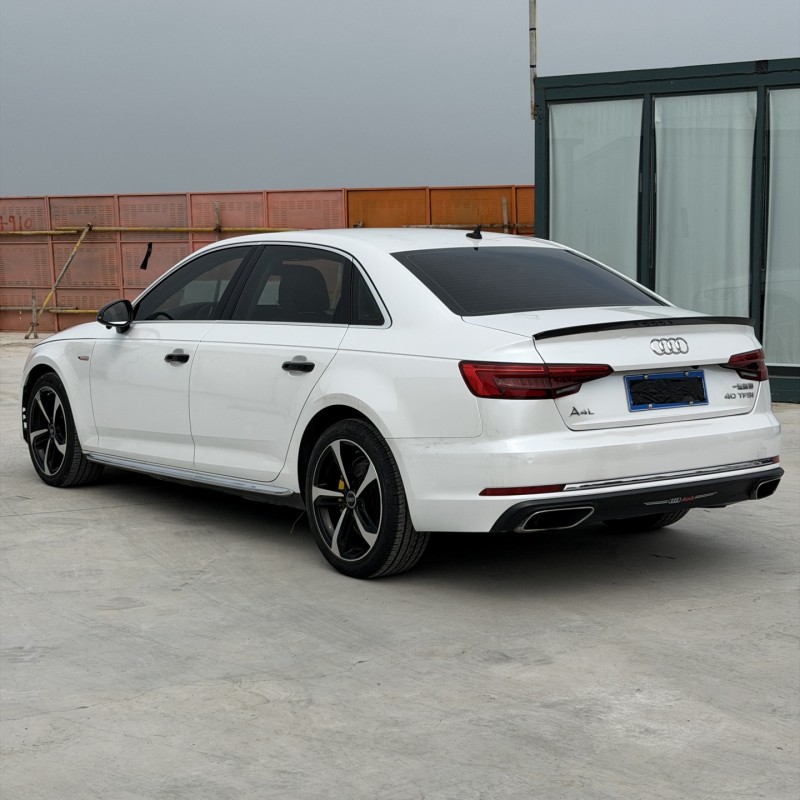 新乡17年奥迪A4L8
