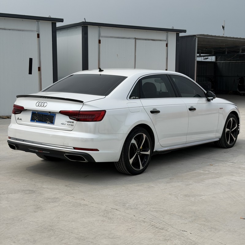 新乡17年奥迪A4L9