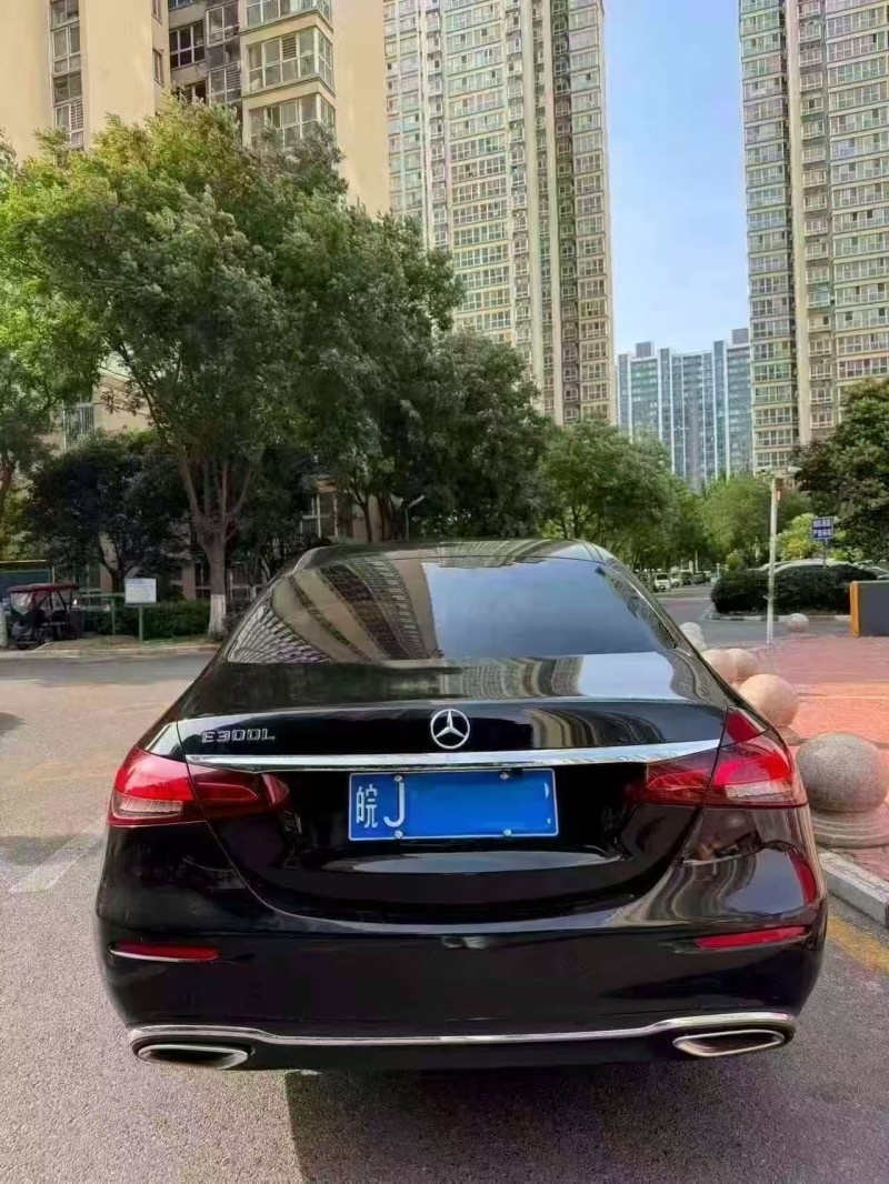 安阳18年奔驰E8