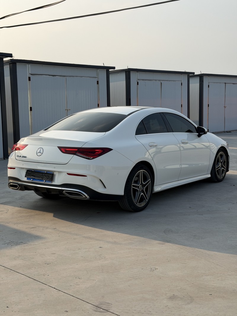 新乡22年奔驰CLA9