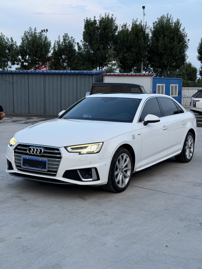 新乡19年奥迪A4L3