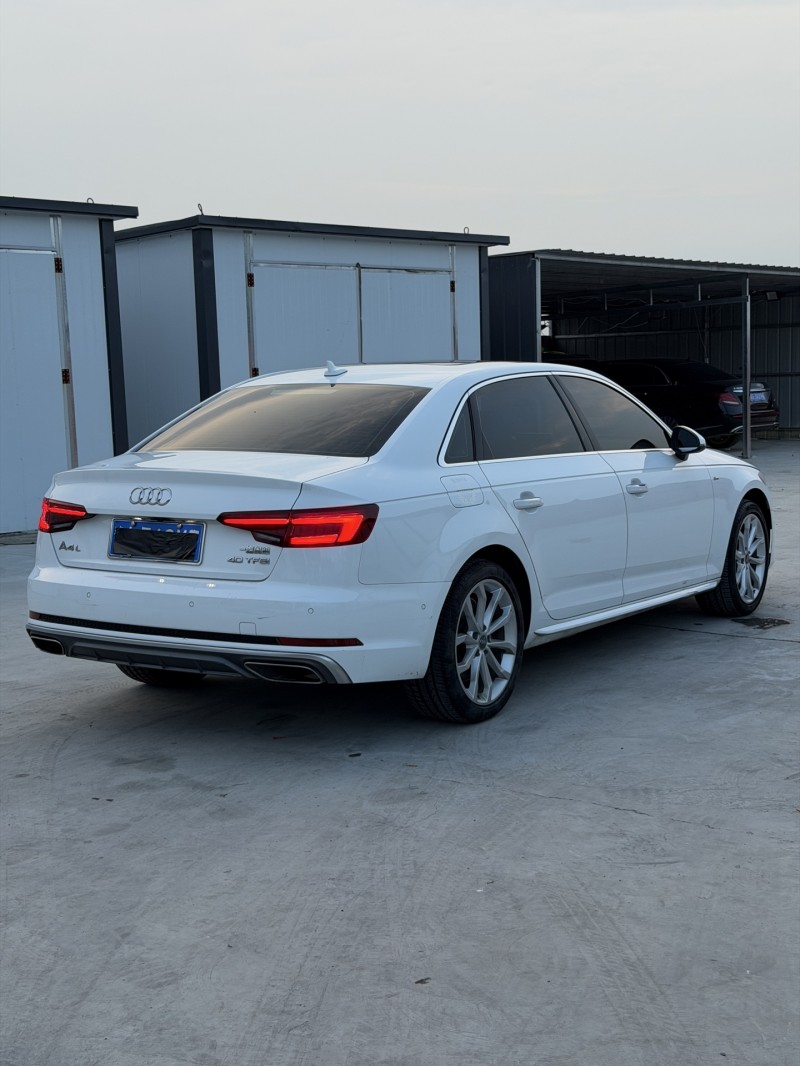 新乡19年奥迪A4L9