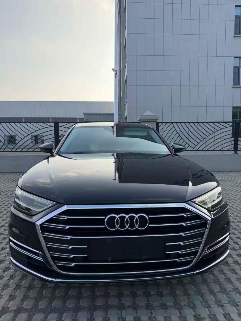济宁20年奥迪A8L1
