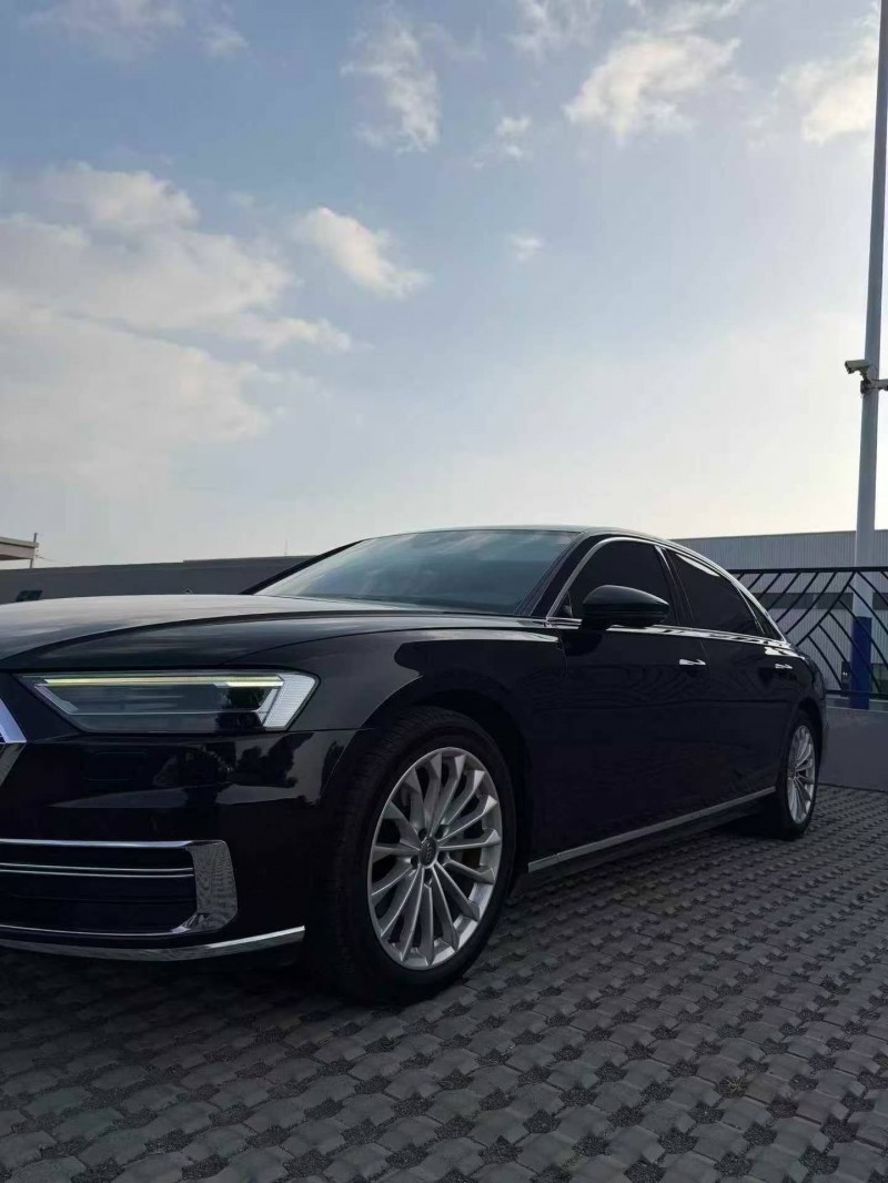 济宁20年奥迪A8L2