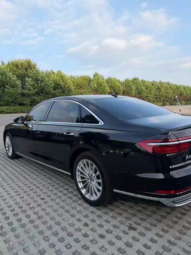 济宁20年奥迪A8L7