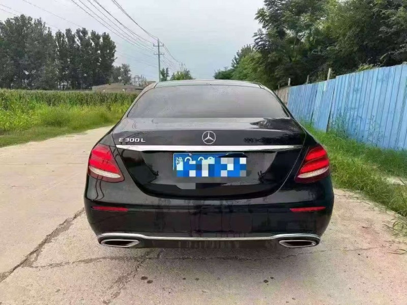 安阳18年奔驰E8