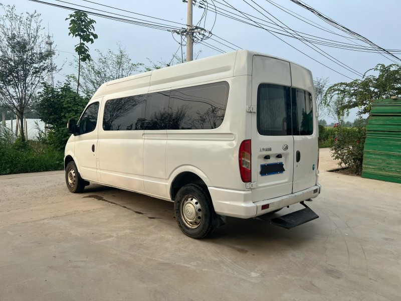 徐州21年大通V803