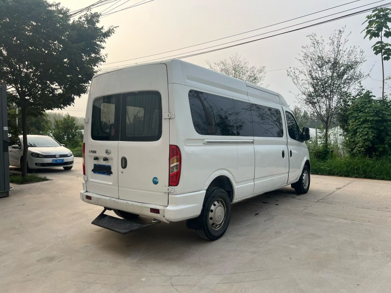 徐州21年大通V804
