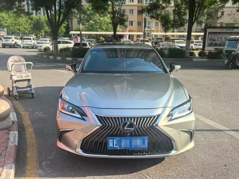 安阳20年雷克萨斯ES1