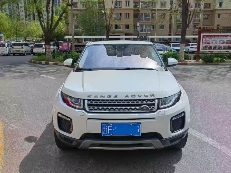 安阳19年路虎极光1