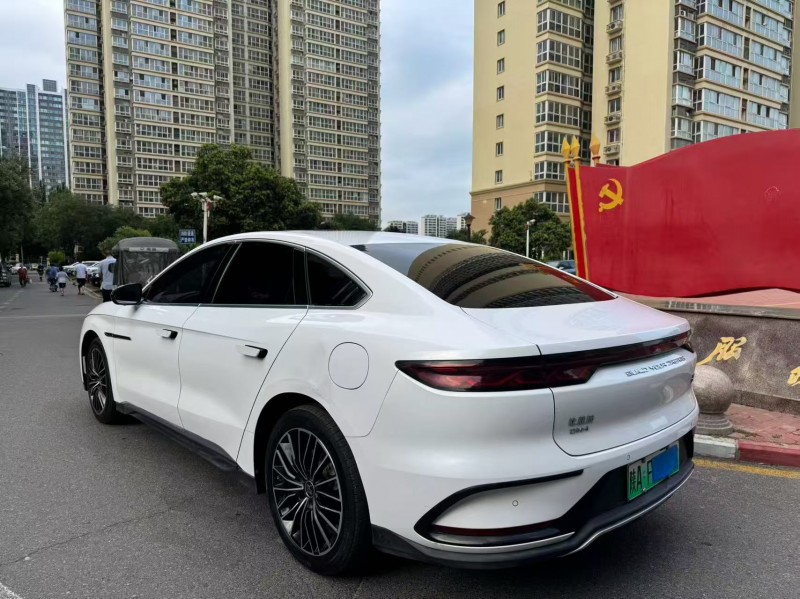 安阳22年比亚迪汉DM8