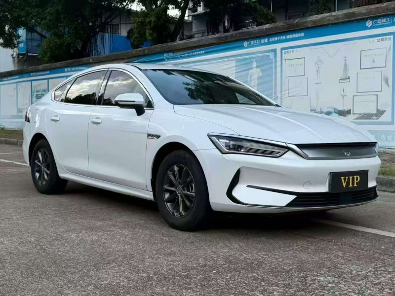钦州22年比亚迪秦3