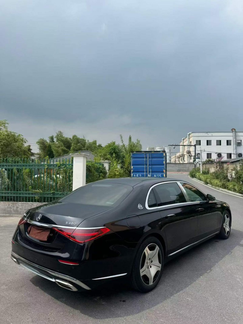 绍兴24年奔驰迈巴赫S级8