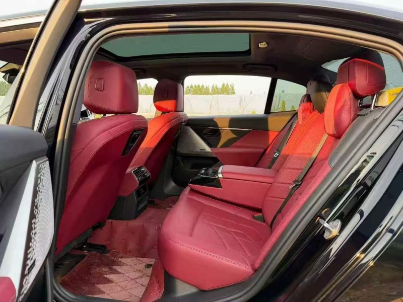 湖州25年宝马5系4