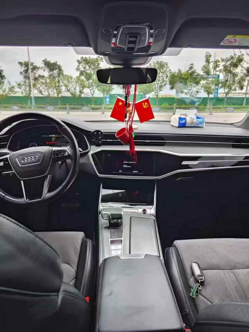 张家界23年奥迪A6L6