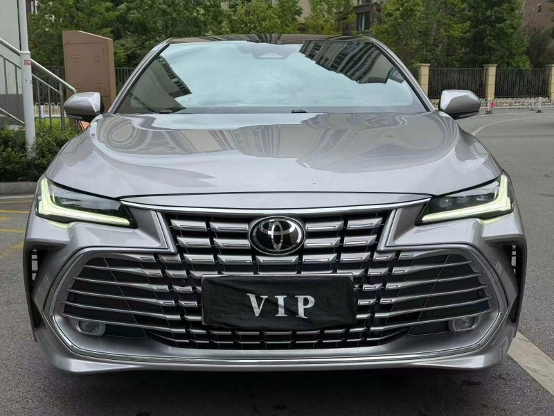 荆门25年丰田亚洲龙1