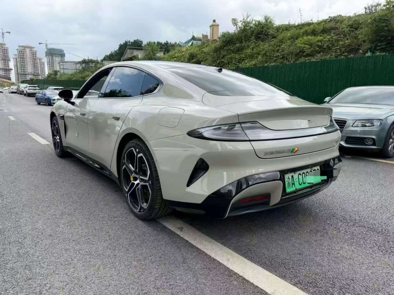 重庆24年小米SU75