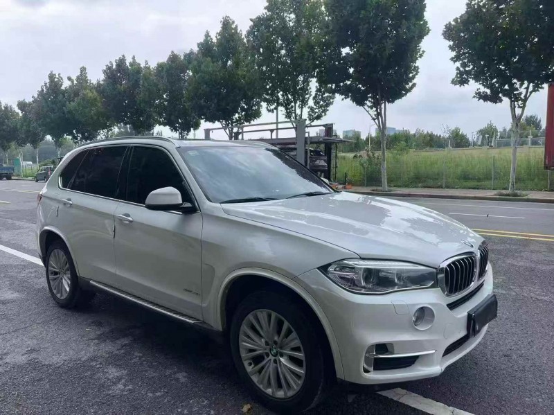 南通16年宝马X52