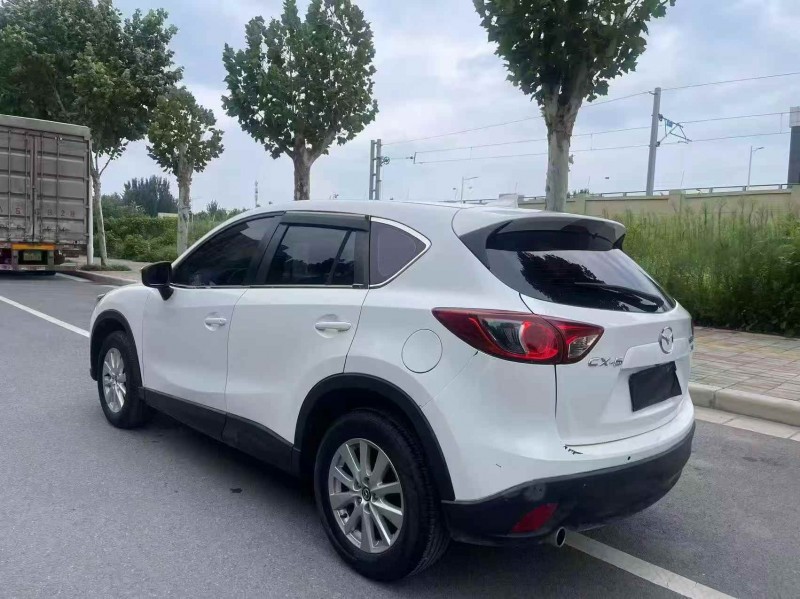 新乡16年马自达CX-56
