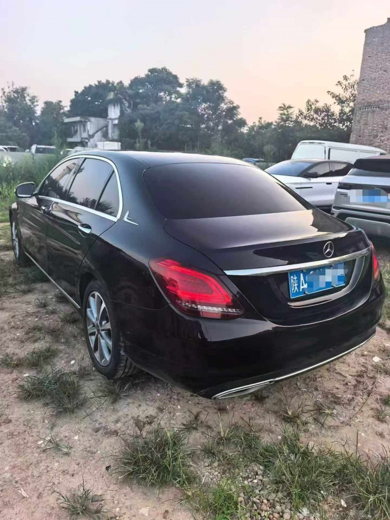 咸阳18年奔驰C7