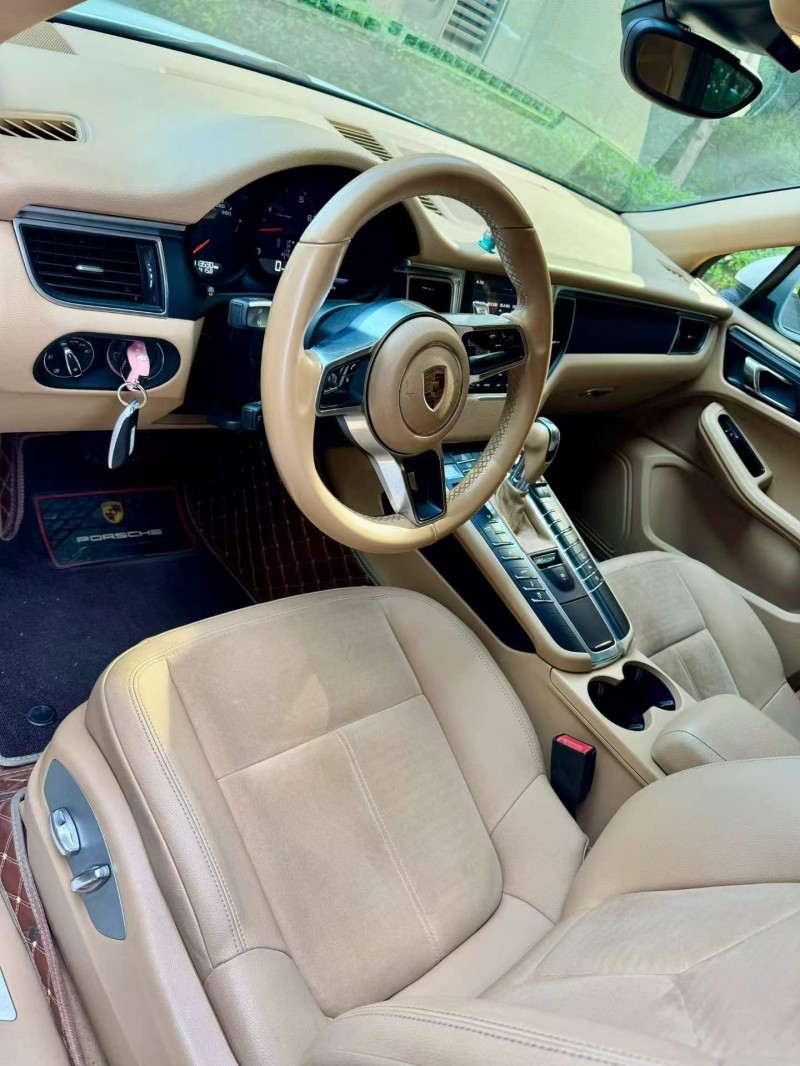 烟台16年保时捷Macan3